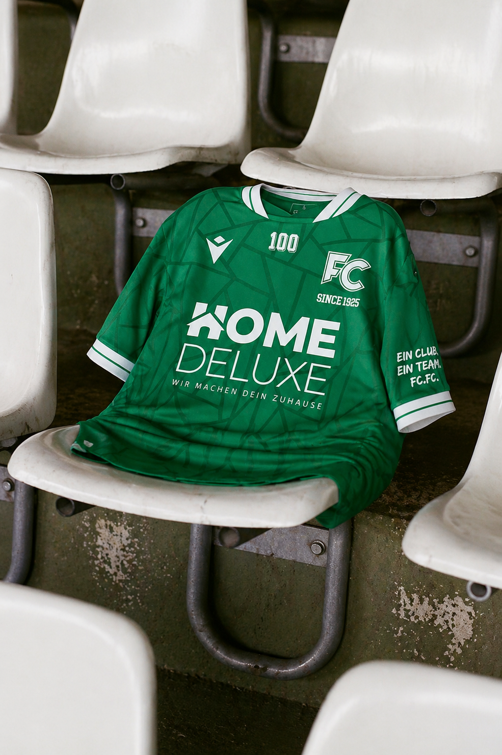 Macron Trikot